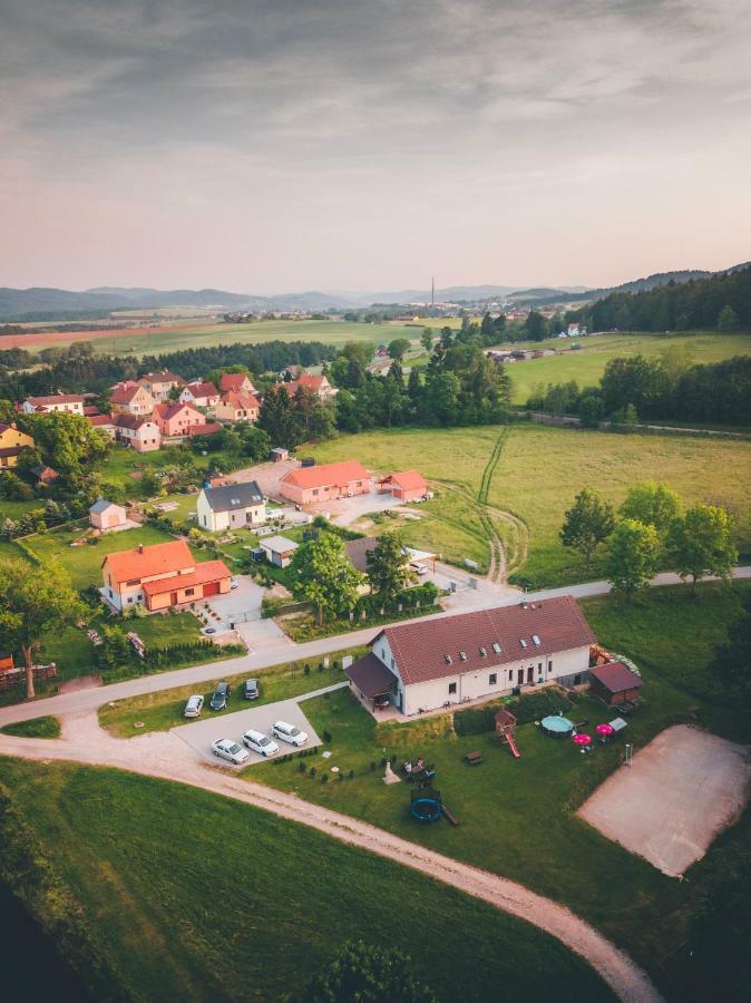 Penzion Na Podlesi Ve Zlate Korune Zlata Koruna Экстерьер фото